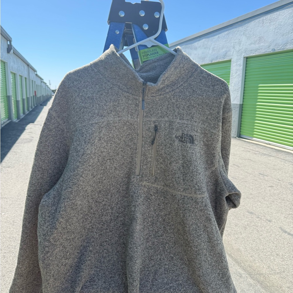 The North Face Men’s Gray Zip-Up Fleece Pullover